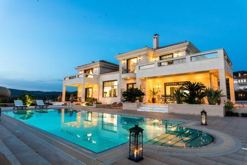 Villa East Coast Mansion