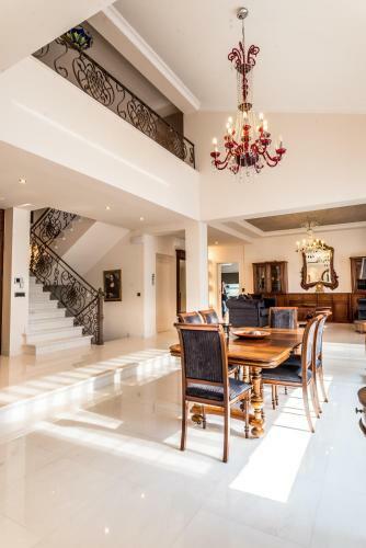 Villa East Coast Mansion