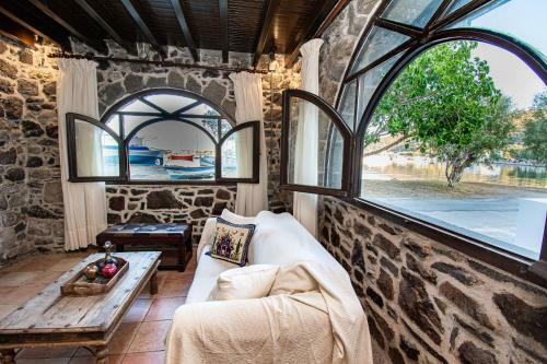 Apartamento Plousiadi?s Stone House