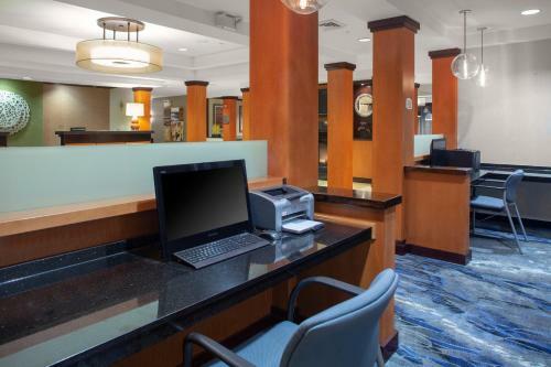 Hotel Fairfield Inn And Suites By Marriott Gadsden
