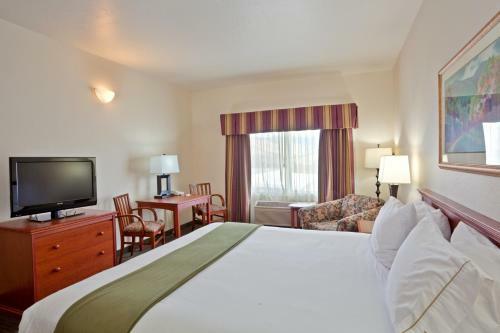Holiday Inn Express Hotel & Suites Ashland