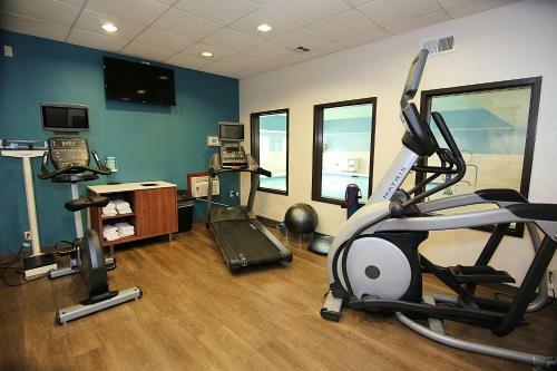 Holiday Inn Express Hotel & Suites Ashland