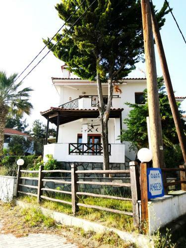 Zennova #22 Nikiti Sea Side House