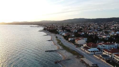 Zennova #22 Nikiti Sea Side House