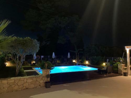 White Collection Villas & Suites - Pnoe Villa