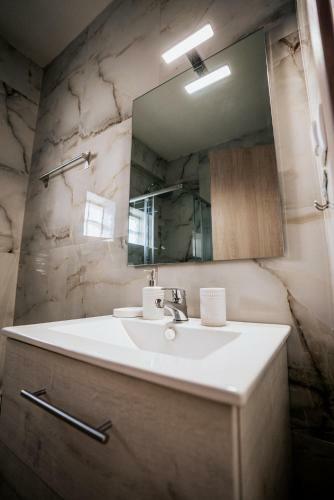 Emerald Luxury Apartments