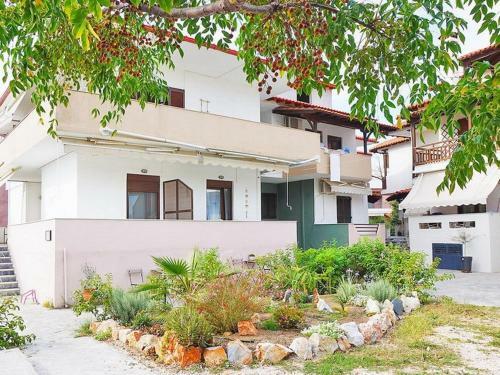 Palm House Nikiti - Apartments Vicky