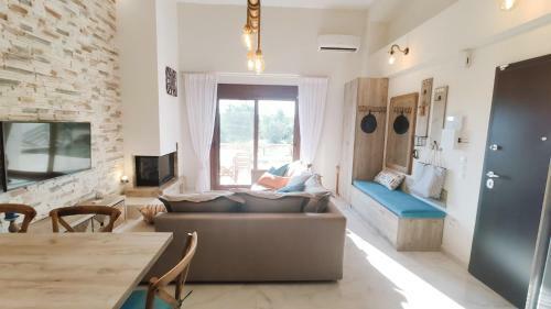 Nikiti Beach House, 2 Mins To The Sea