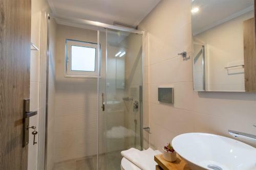 Bitsakis Family - Paleochora Luxury Villa