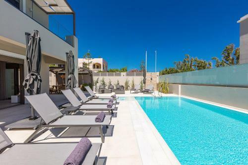 Lagoon Seabreeze Villa, Sumptuous Retreat!