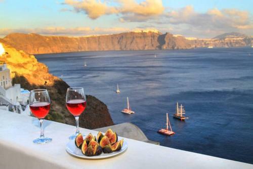 Villa Dionyssos Cave House