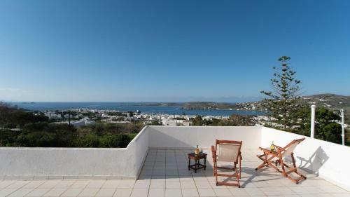 Seaview Maisonette With 3 Bedrooms In Paros