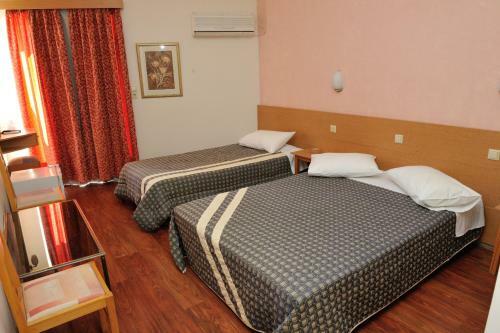 Adonis City Hotel