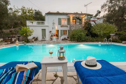 Villa Mamma Mar, Magazia