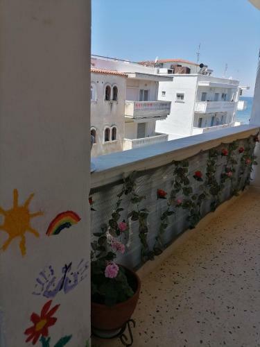 Sunny Apartment With Amazing Sea View