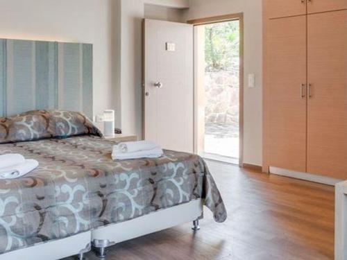 Appealing Apartment In Lesbos Island With Swimming Pool