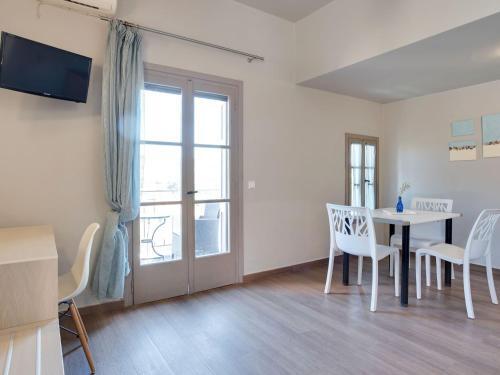 Classy Apartment In Lesvos Island With Swimming Pool
