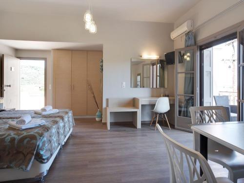 Classy Apartment In Lesvos Island With Swimming Pool