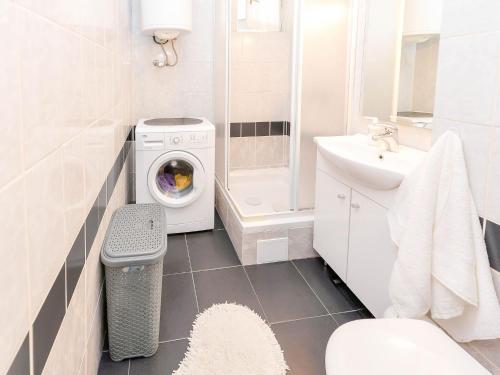 Apartment Captain, Gajac, Near The Beach