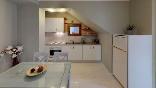 Apartamento Parga Inn Suites