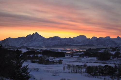 Apartment With Amazing View Close To Leknes.