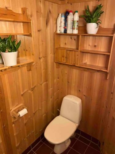 Koselig Lite Hus P� G�rdstun - Unikt Sted