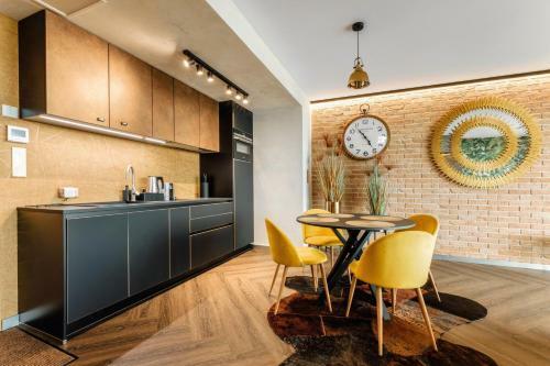 Unia Suites - Apartament Z Basenem I Widokiem Na Centrum Lublina