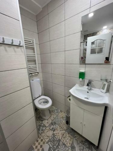 1-beadroom Apartment With Free Parking