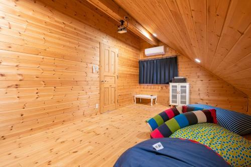 Londonbushotel & Wooddy