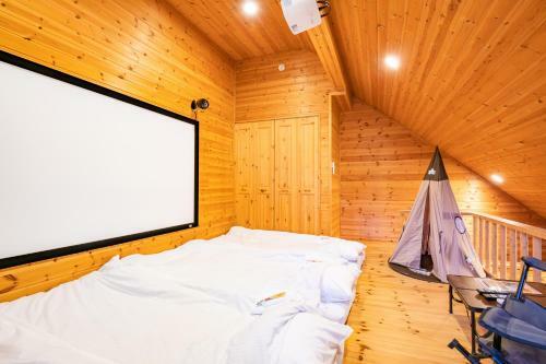 Londonbushotel & Wooddy