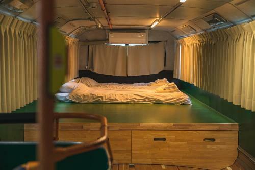Londonbushotel & Wooddy