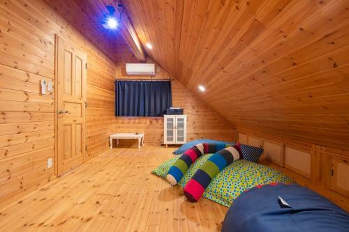 Londonbushotel & Wooddy