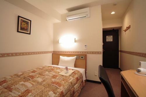 Hotel Life Inn Katsuta Station West
