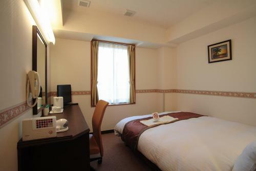 Hotel Life Inn Katsuta Station West