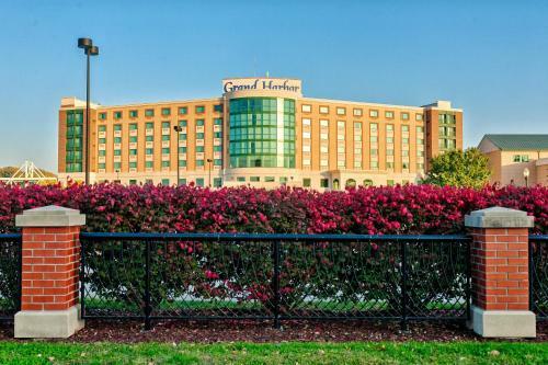 Hotel Grand Harbor Resort