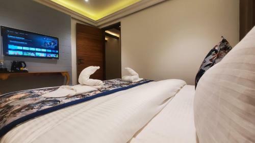 Hotel Sapling By Lujo Grand