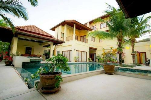 Cast Away Villa's Winson