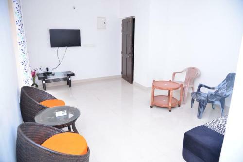 Modern Elegant Shades-2 Bhk AC Apartment