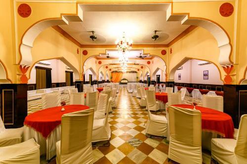 Hotel Raj Mahal The Palace