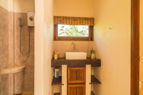 Baan Thamarchat 3 Villas 13 Bedrooms & Shala