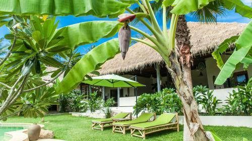 Baan Thamarchat 3 Villas 13 Bedrooms & Shala