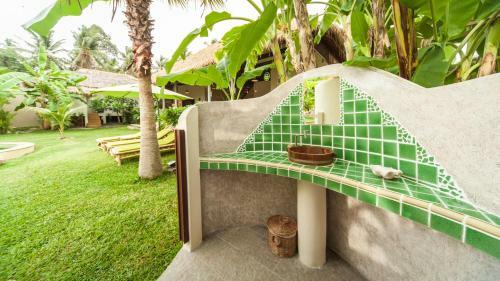 Baan Thamarchat 3 Villas 13 Bedrooms & Shala