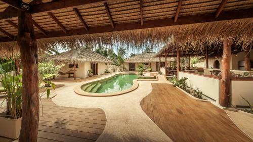 Baan Thamarchat 3 Villas 13 Bedrooms & Shala