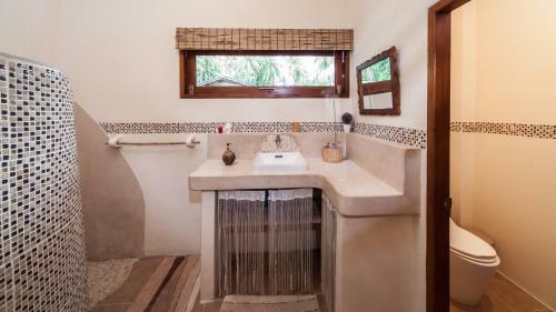 Baan Thamarchat 3 Villas 13 Bedrooms & Shala