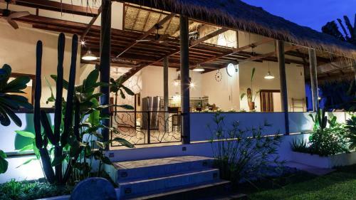 Baan Thamarchat 3 Villas 13 Bedrooms & Shala