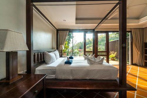 Villas In Nakatani Village By Lofty