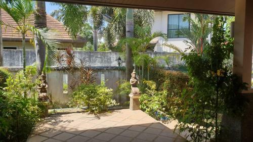 Seabreeze Villa