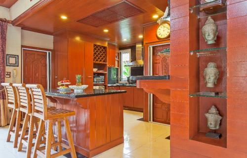 Luxury Thai Villa With Very Beautiful Private Pool