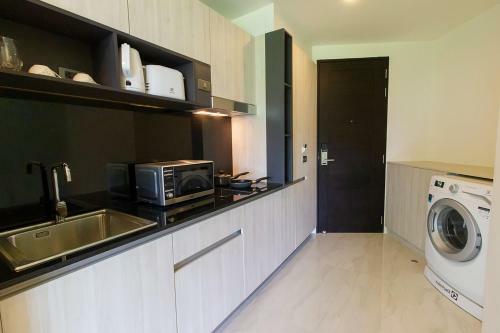 Oceana Sea View Apartments - Kamala Beach