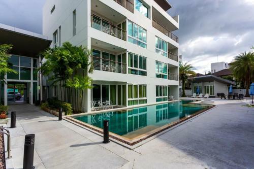 Apartamento The Palms, 100 Meters To Kamala Beach